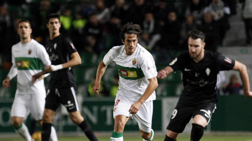 El Elche, en busca del primer triunfo lejos del Martínez Valero