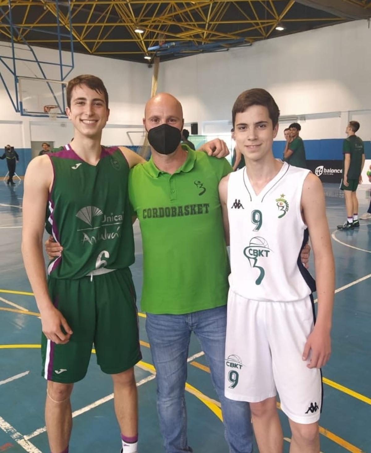 La familia Santos, antes del partido.