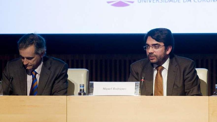 Carlos Sánchez-Tembleque, vicepresidente de la asociación Coruña 3.0, y Miguel Rodríguez Bugarín. / a. pardo