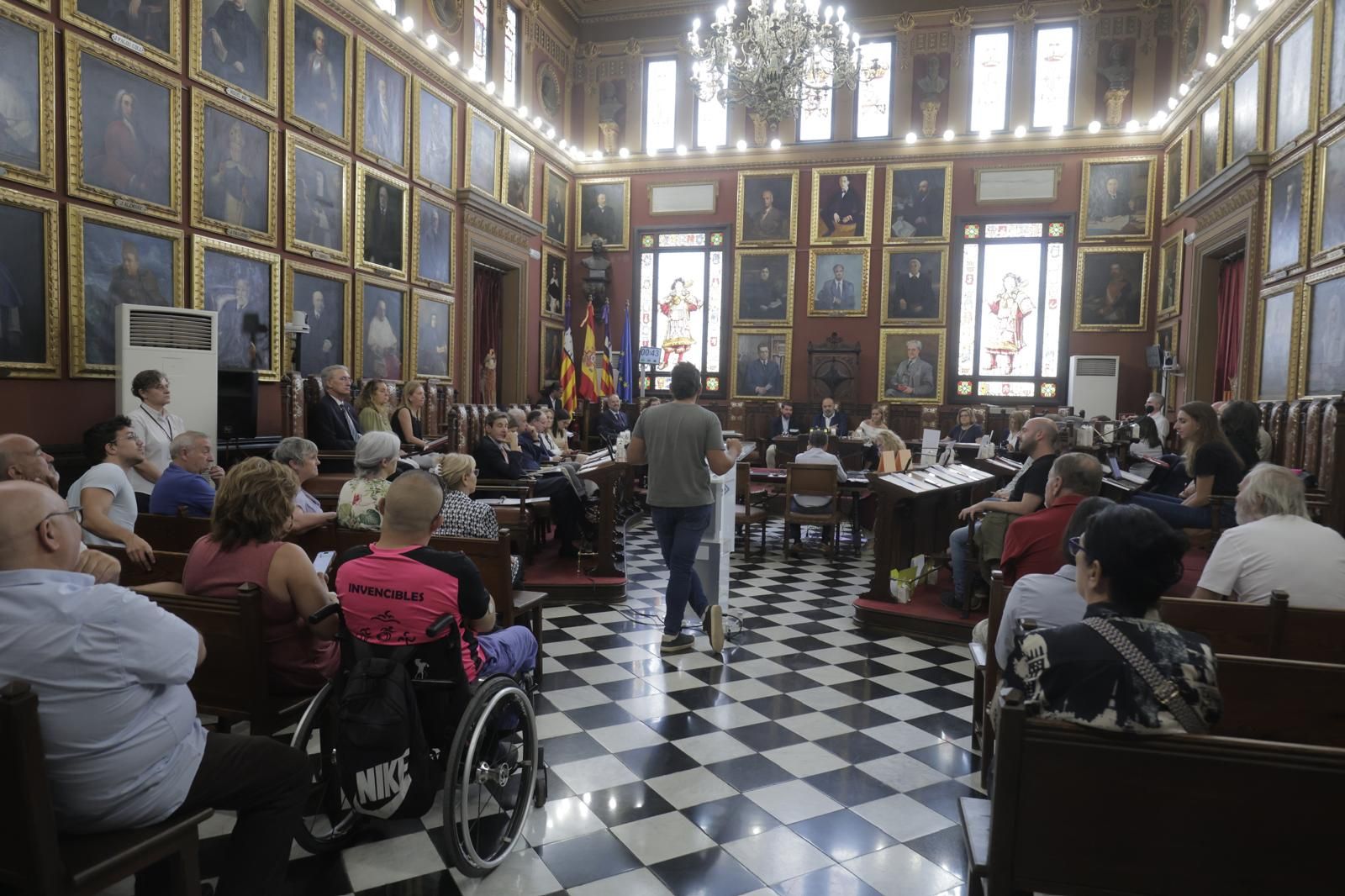 Ben Amics critica los "desplantes y recortes" del Ayuntamiento con motivo del Día del Orgullo