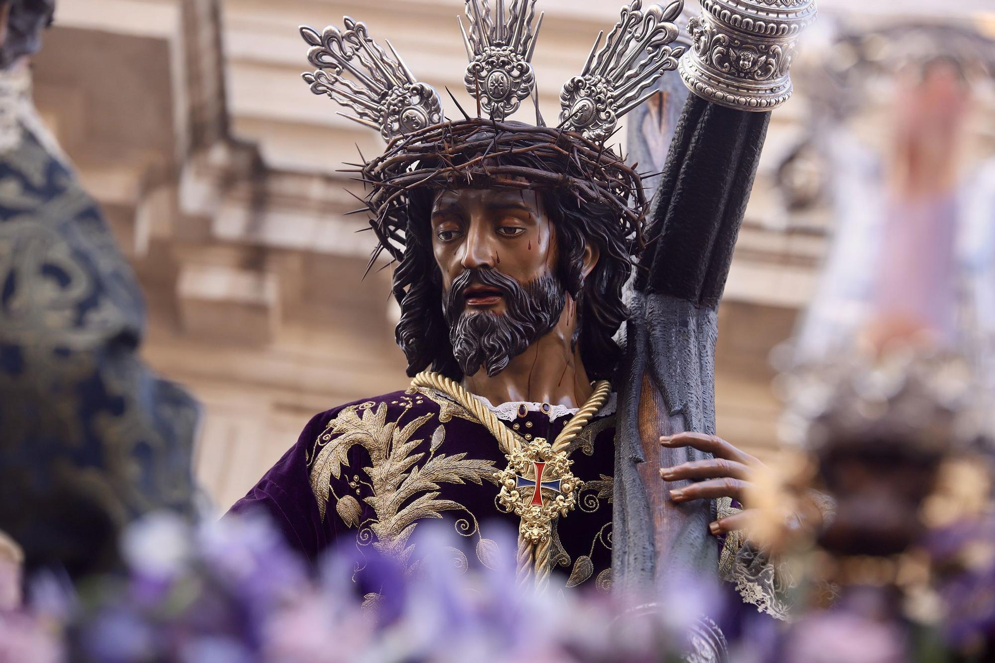 La procesión de la Hermanda de la Santa Faz en imágenes