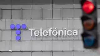 El Gobierno acelera el desembarco en Telefónica y confirma que ya tiene un 5%