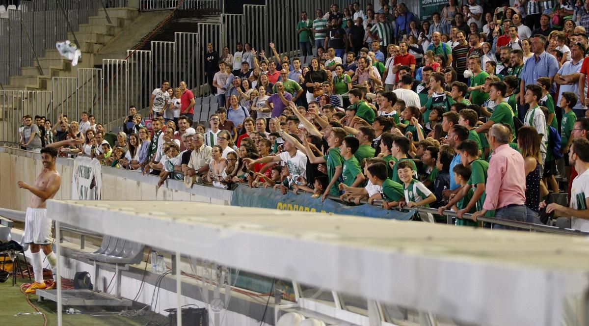 Fotogalería / Goleada del Córdoba CF ante el Real Oviedo