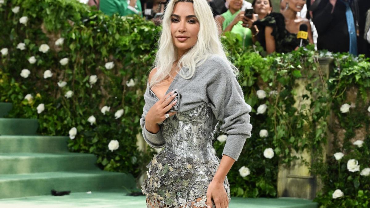 Kim Kardashian se inyecta esperma de salmón en el rostro