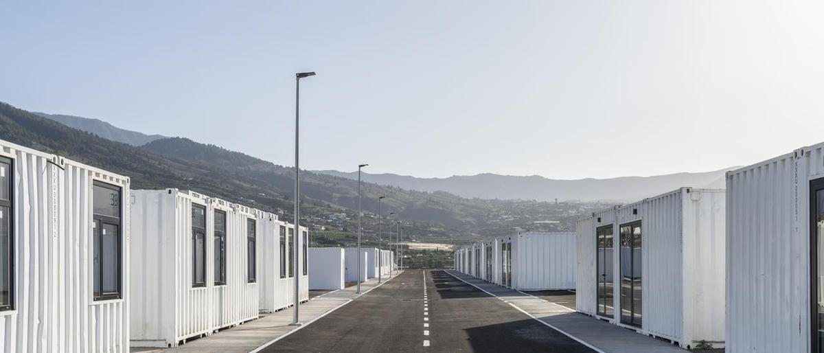 Entrega de viviendas modulares a 44 afectados por el volcán en Los Llanos de Aridane.