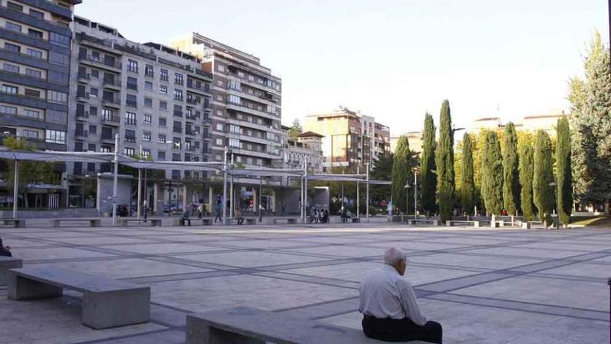 Azeco &quot;colaborará&quot; con animación de calle si el Ayuntamiento suprime el mercadillo