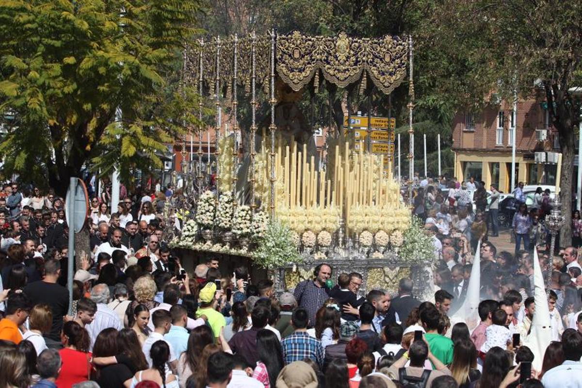 Lunes Santo primaveral para albergar una simbiosis de marchas y silencio