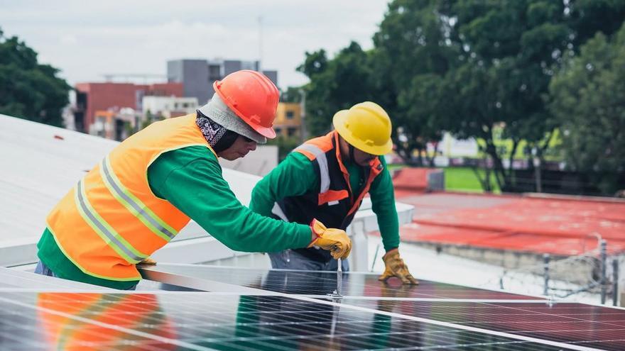 La fotovoltaica es un sector emergente en el campo de las energías renovables.