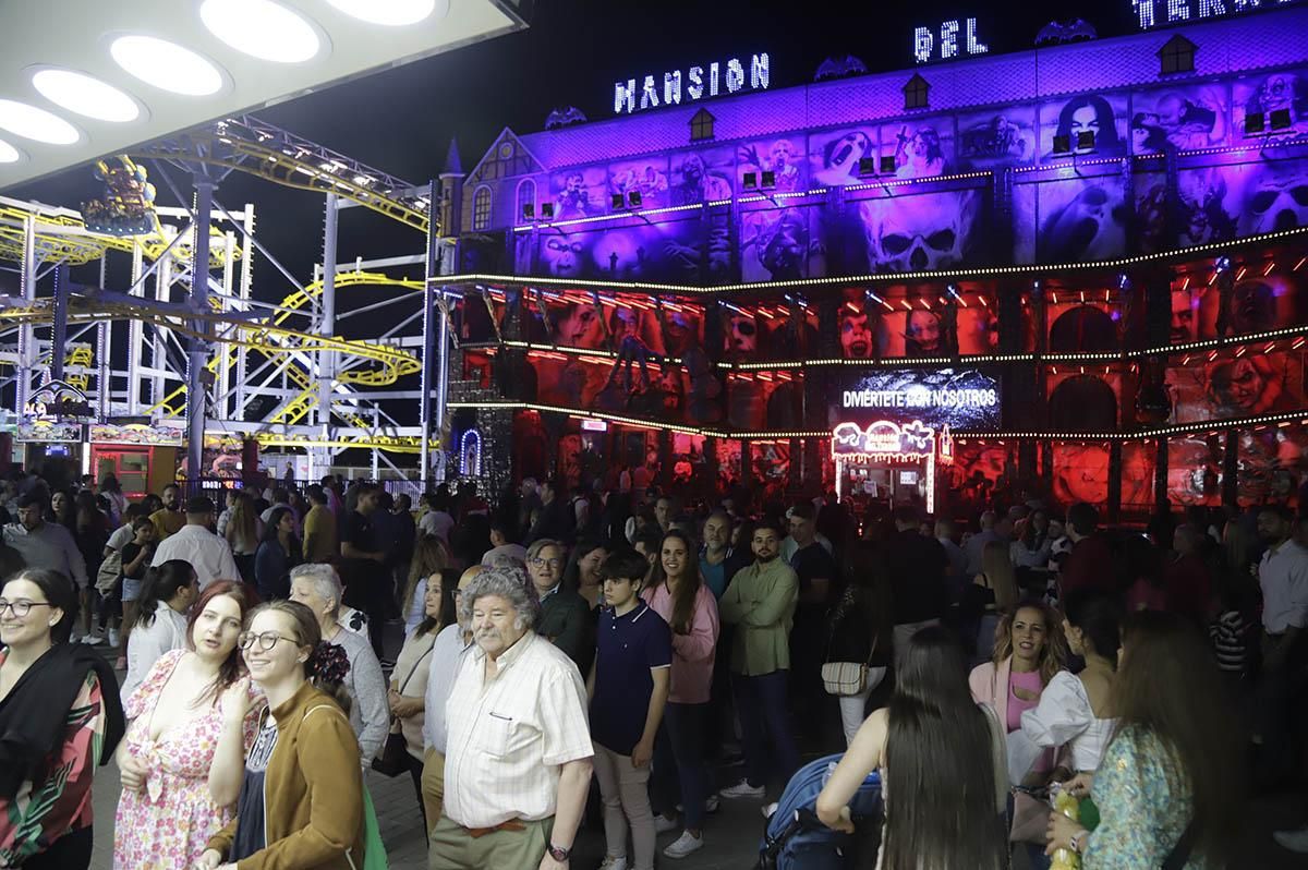 Fuegos y luz para el inicio de la Feria de Córdoba