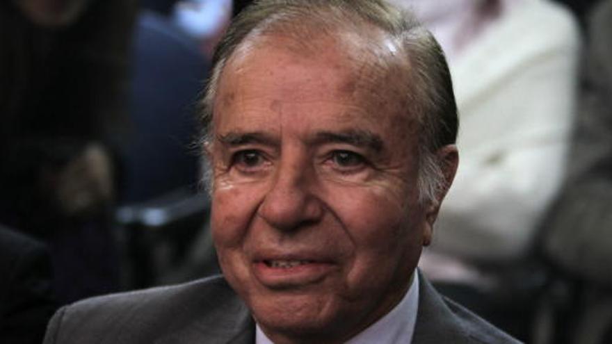 Carlos Menem irá a la cárcel por traficar con armas.