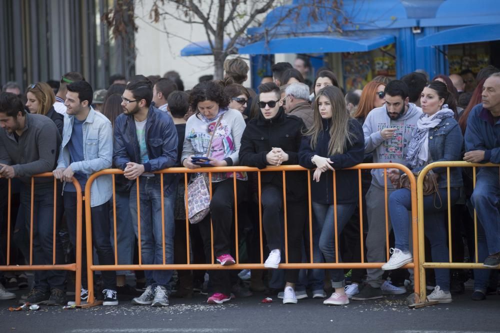 Búscate en la mascletà del 11 de marzo