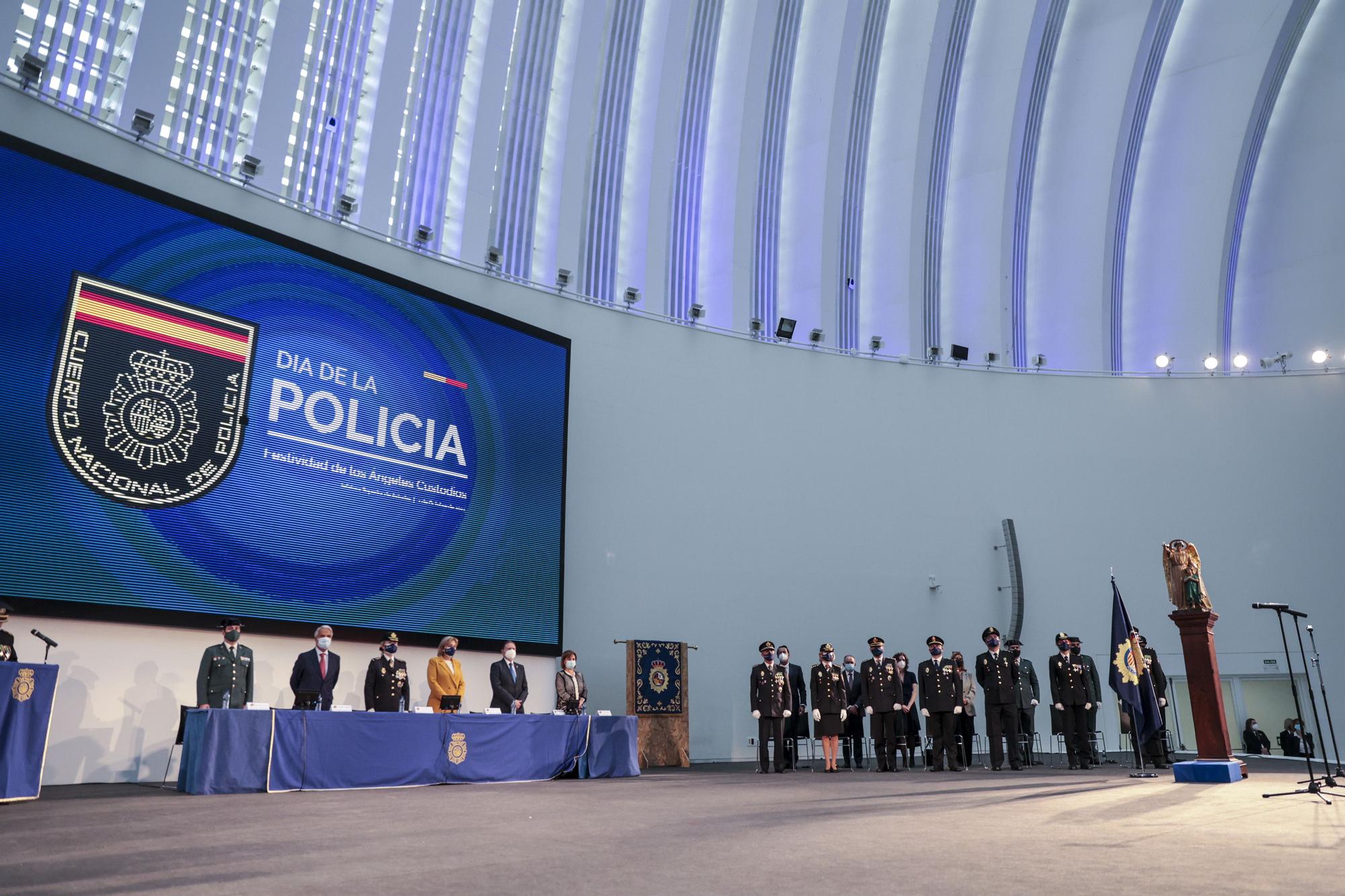 La Policía Nacional de Oviedo celebra a sus patronos, los Ángeles Custodios