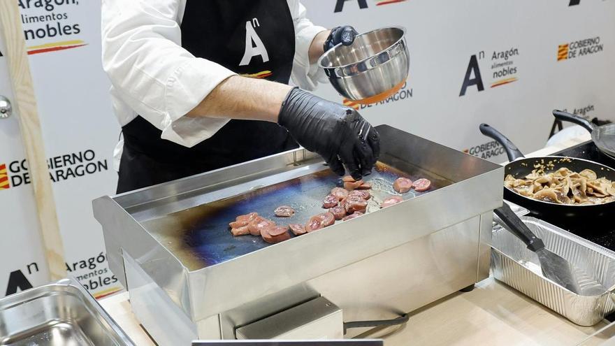 El showcooking con degustación de platos con casquería IGP Ternasco de Aragón realizado este lunes en Madrid.