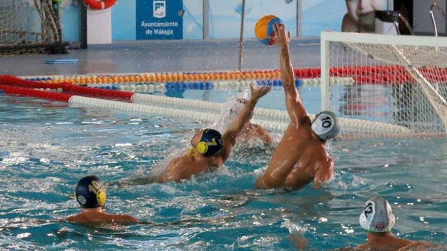 El Waterpolo Málaga mantiene su buena racha en Dos Hermanas