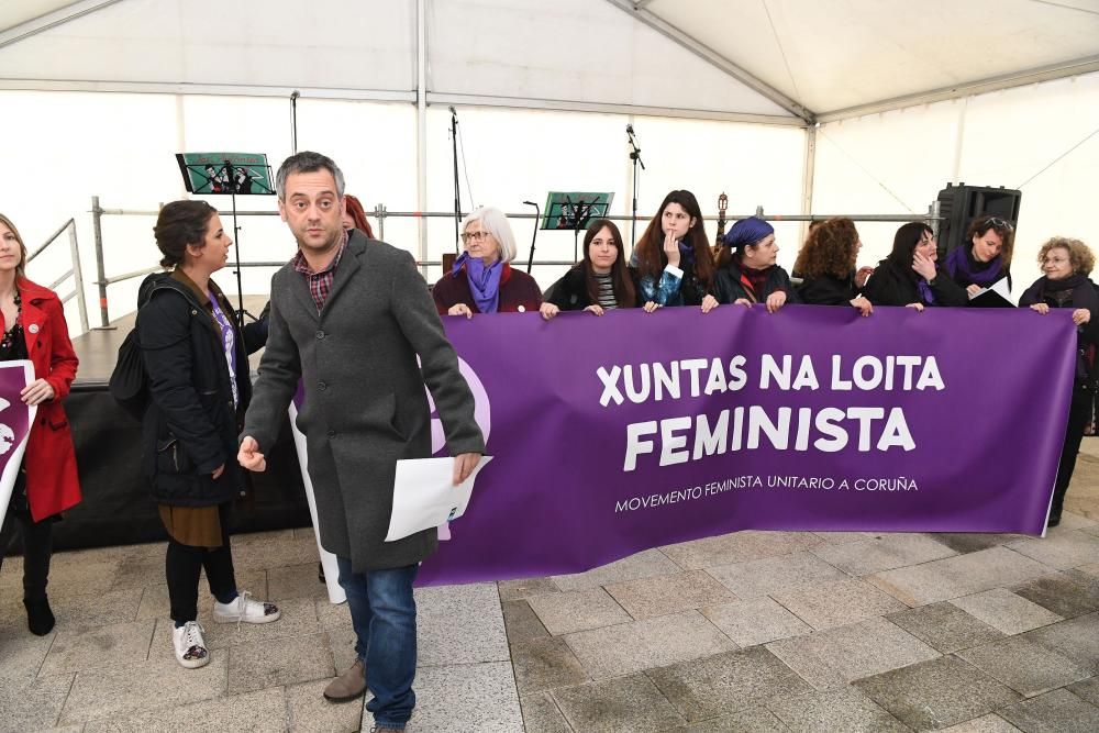 Colectivos feministas se concentran en la Fábrica de Tabacos en una "huelga sin precedentes"