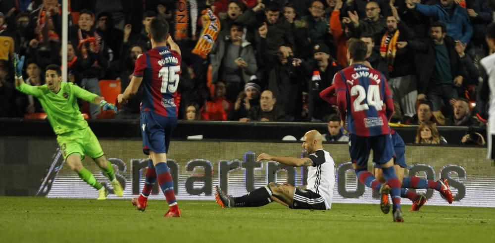 Valencia - Levante: Las imágenes del Derbi