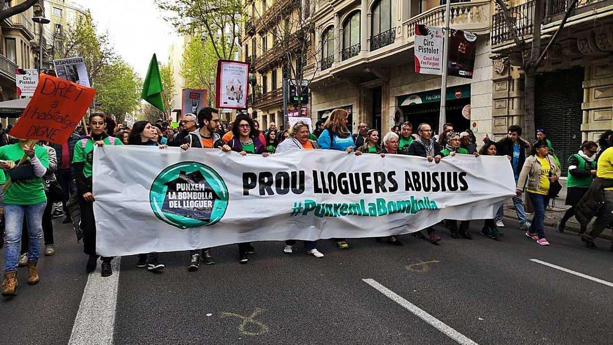 Manifestació a favor de rebaixar els preus dels lloguers. | EUROPA PRESS