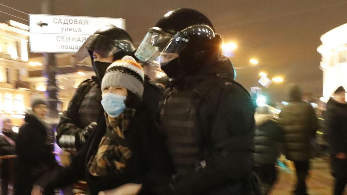 La policía detiene a manifestantes en Rusia. | EFE