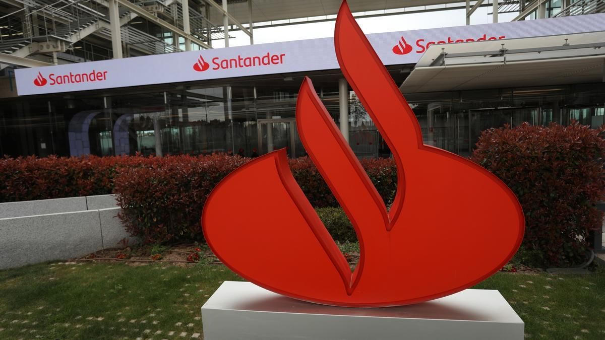 Edificio de la sede de Banco Santander, en la Ciudad Financiera del Santander.