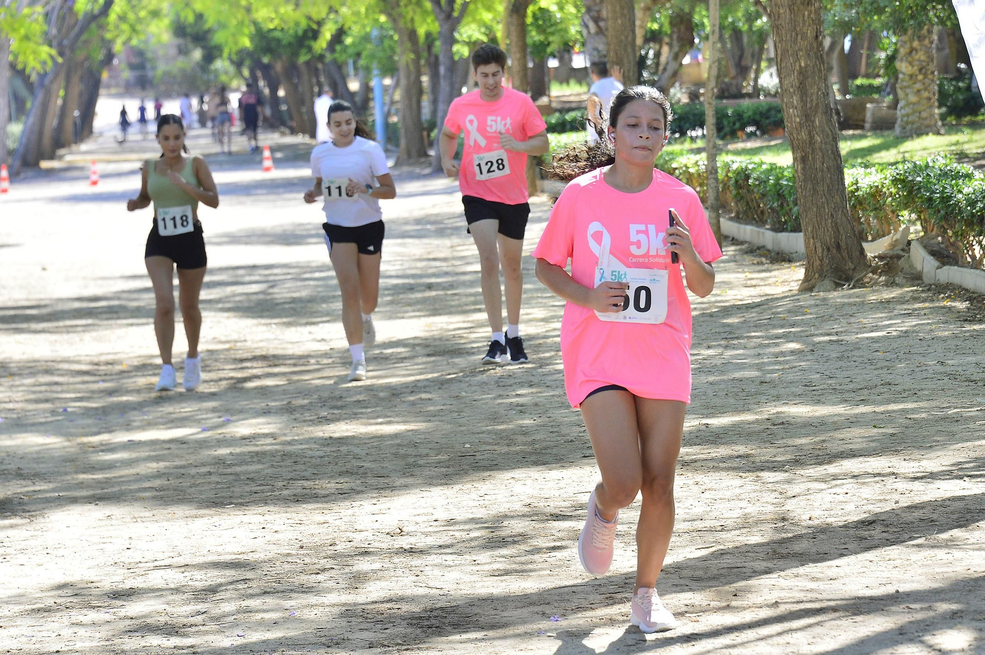 Carrera solidaria organizada por  QUIRÓNSALUD en beneficio de la asociación AFECÁNCER