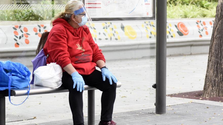 Sesenta curados y tres fallecidos de coronavirus en un día en la Región