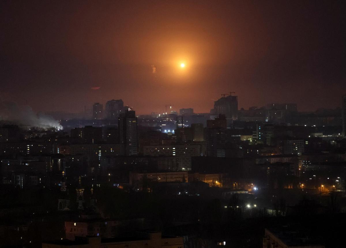Rusia lanza un ataque de al menos treinta misiles contra Kiev
