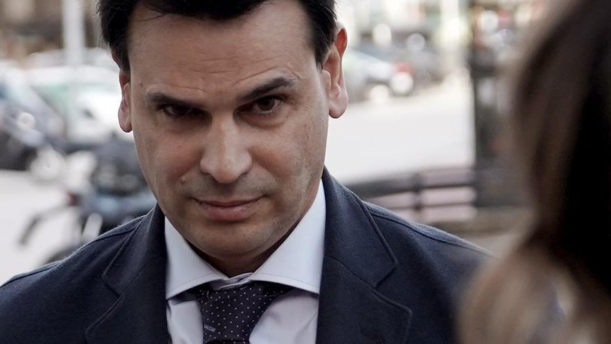 El fiscalista de la pareja de Ayuso niega el delito: asegura que le contrató cuando ya investigaba Hacienda