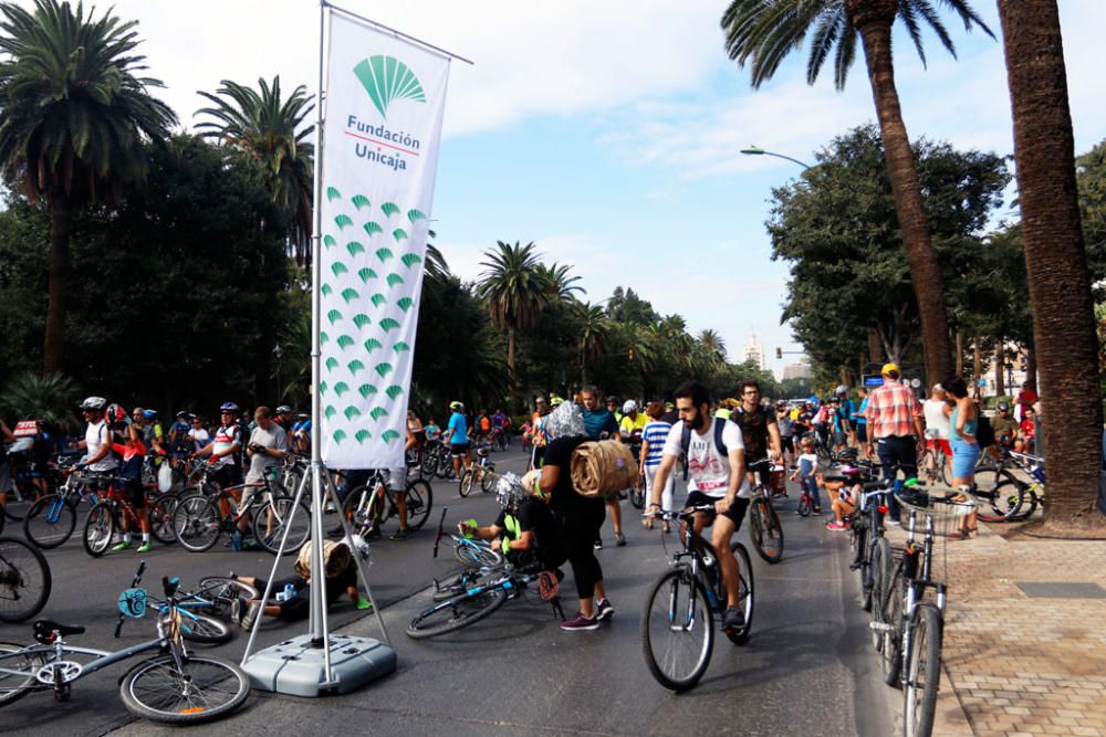 El Día de la Bicicleta llena de color las calles