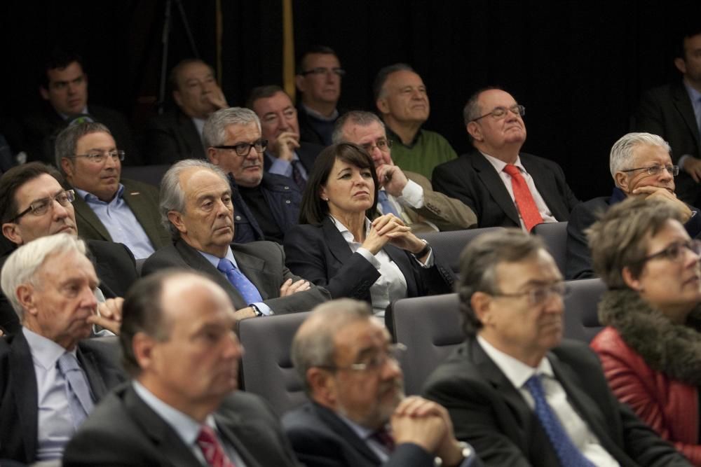 Conferencia de Andrés García Reche en el Club Mercantil