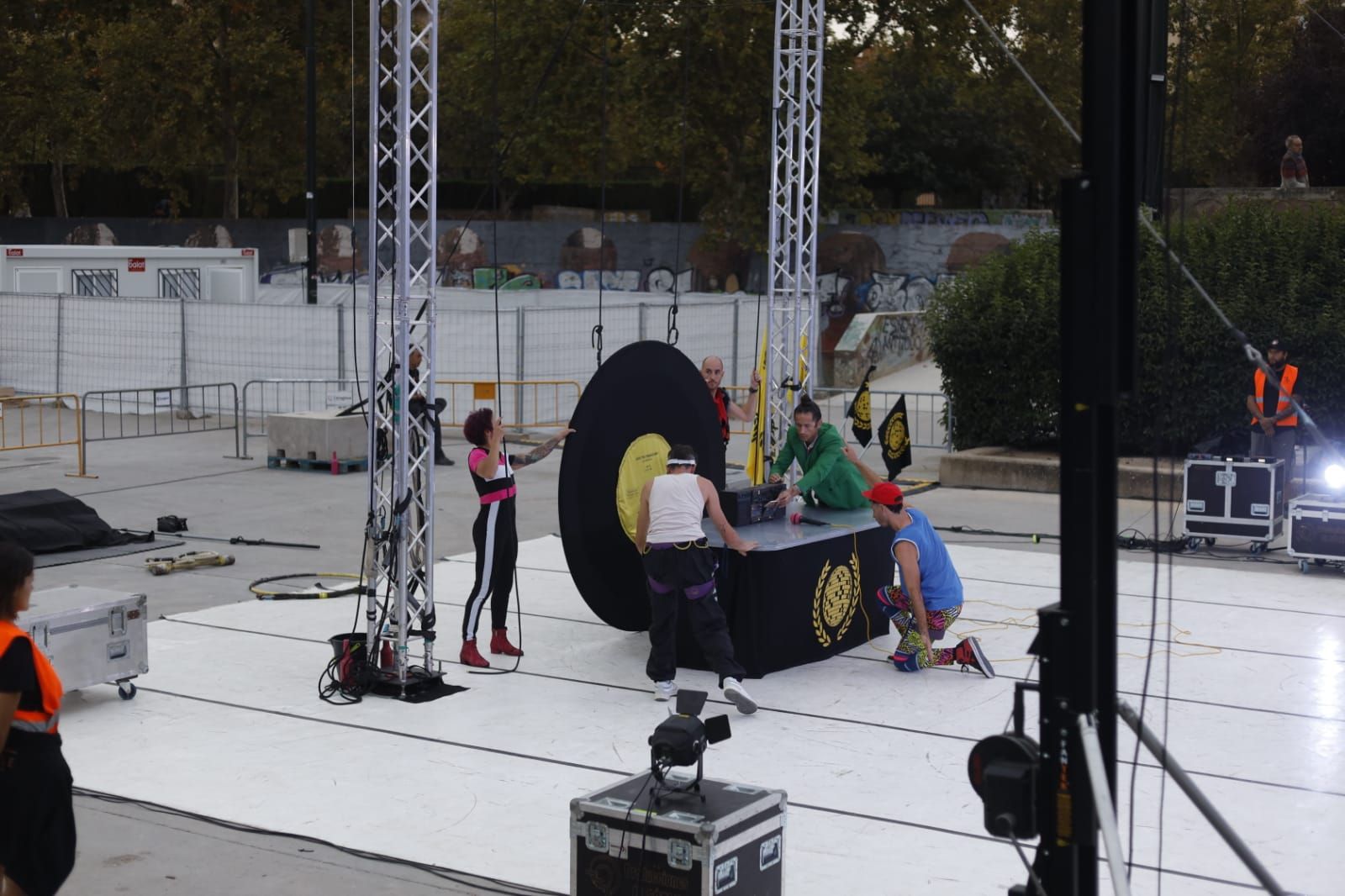 Col.lectiu Frenetic llevan el circo al parque Delicias