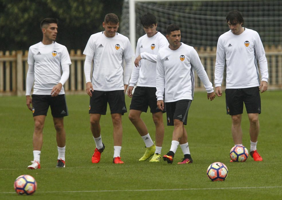 Entrenamiento del Valencia en Marlow