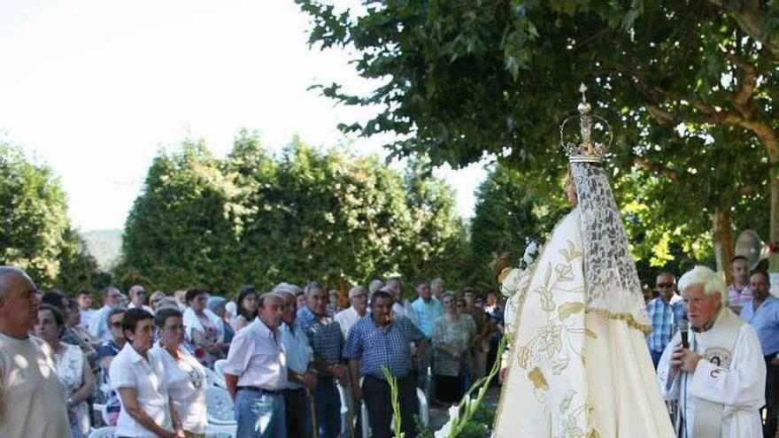 Misa de acción de gracias en Vilariño. // Bernabé/Luismy