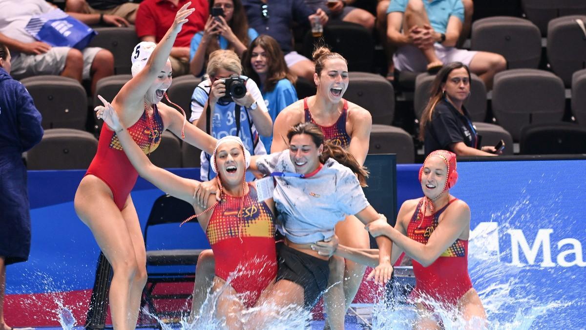 Las jugadoras españolas celebran su victoria