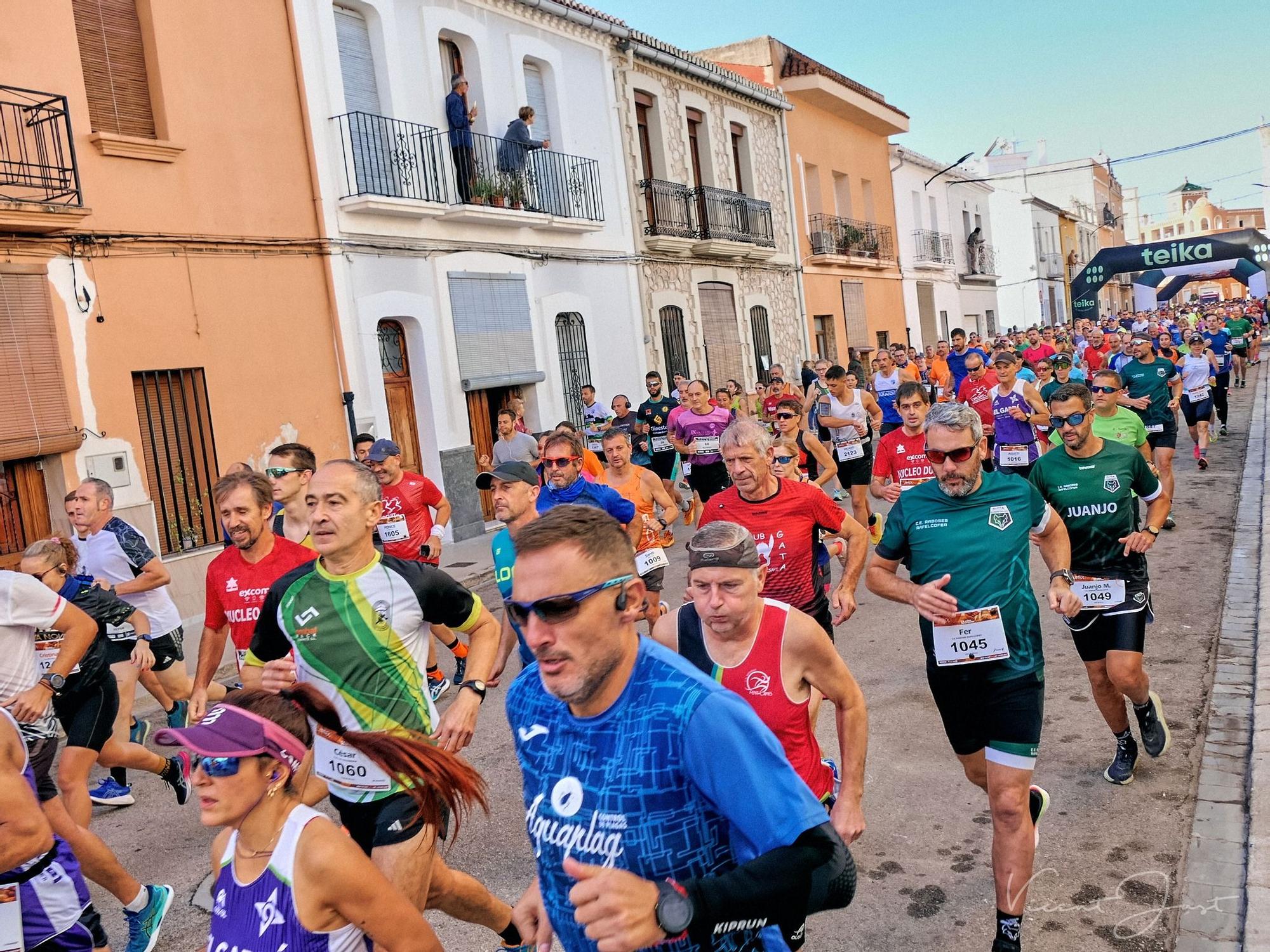 Búscate en la XI Cursa Solidària de Beniarjó