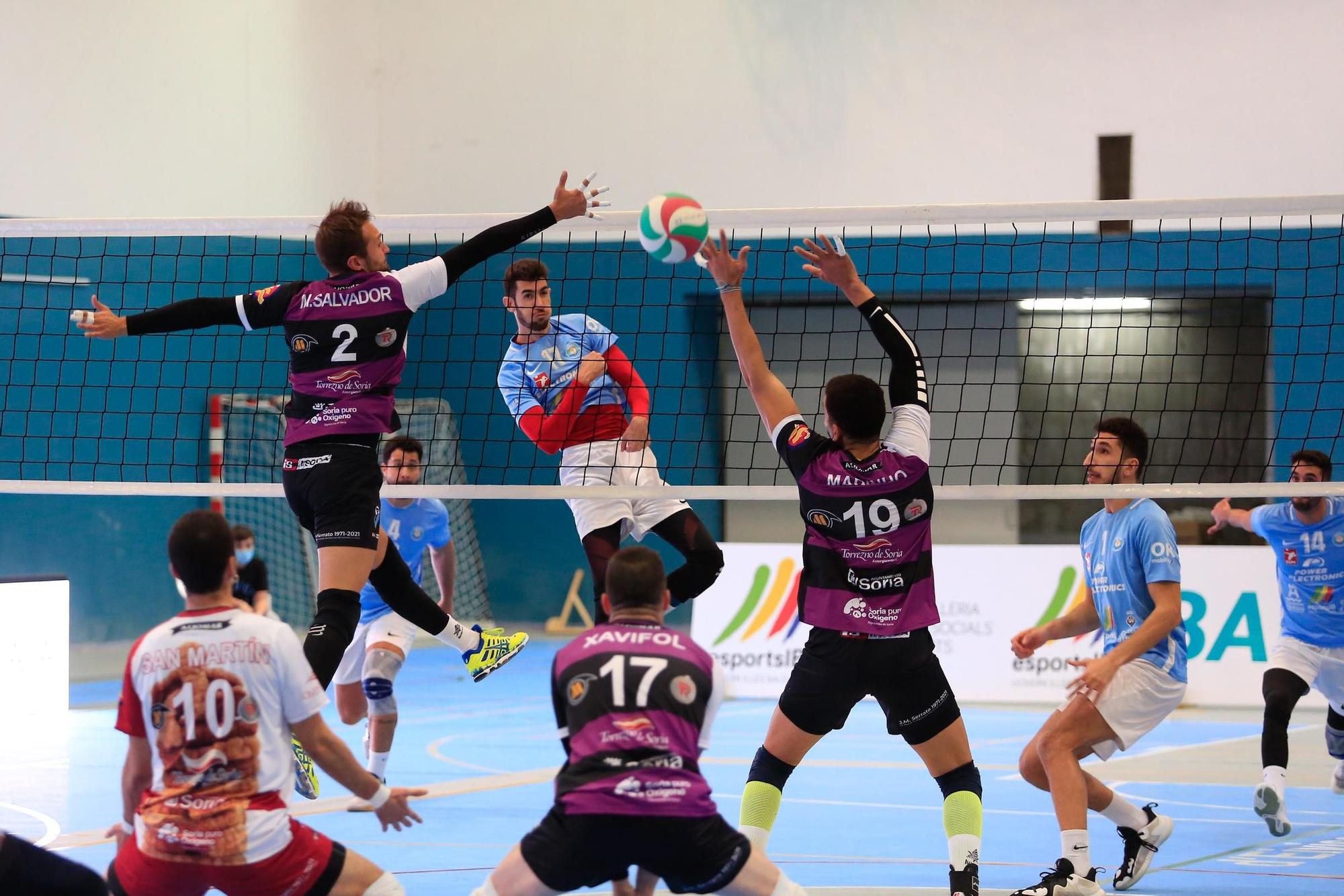 Partido entre la UD Ibiza Ushuaïa Volley y el Rio Duero Soria