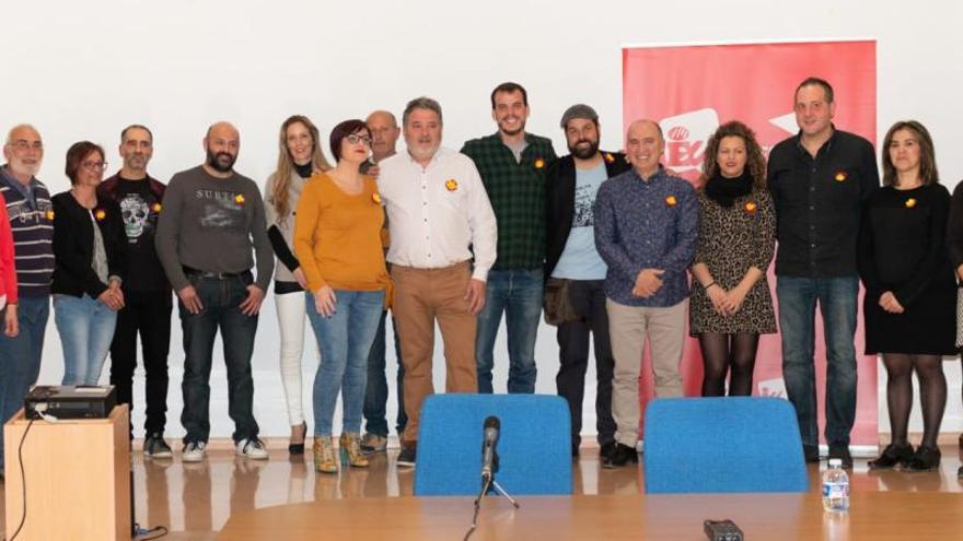 Los integrantes de la lista en el acto de presentación