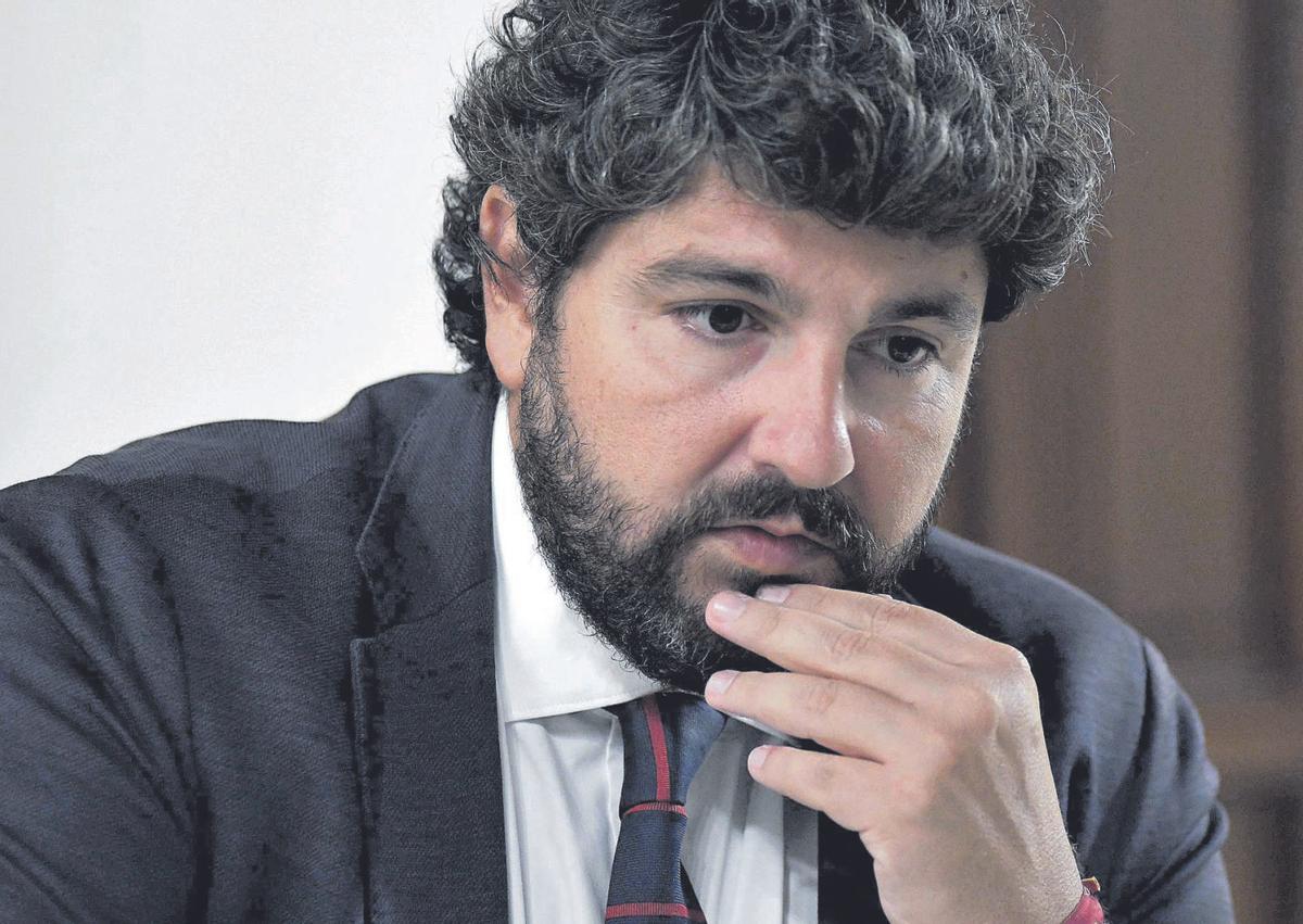 Fernando López Miras: "Pedro Sánchez caurà quan ho vulguin els seus segrestadors" Fernando López Miras: "Pedro Sánchez caurà quan ho vulguin els seus segrestadors"