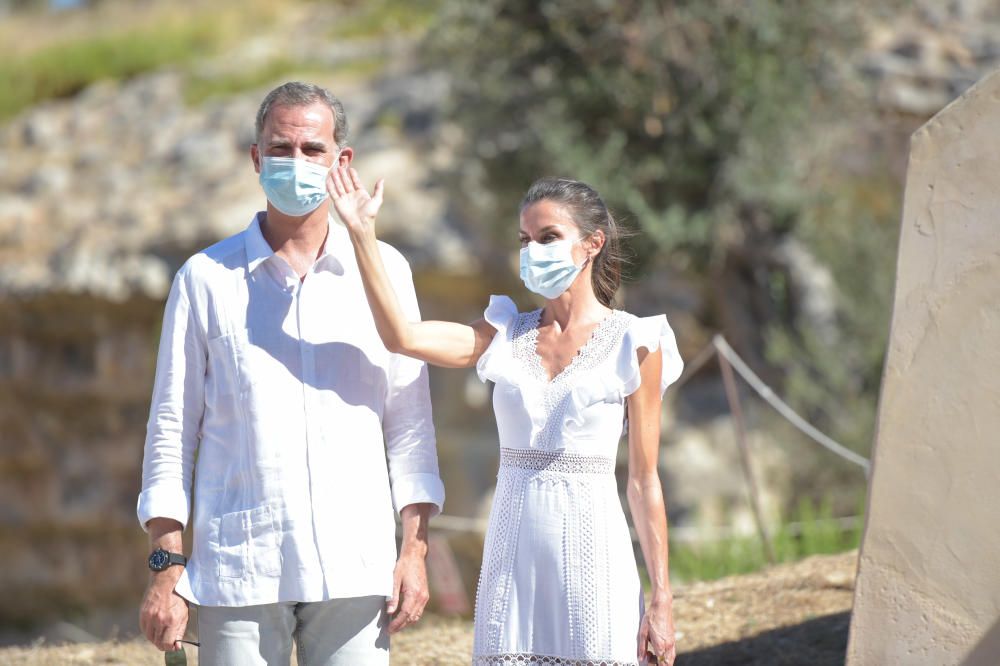 Los Reyes, en su visita al Museo y Necrópolis de Puig des Molins de Ibiza