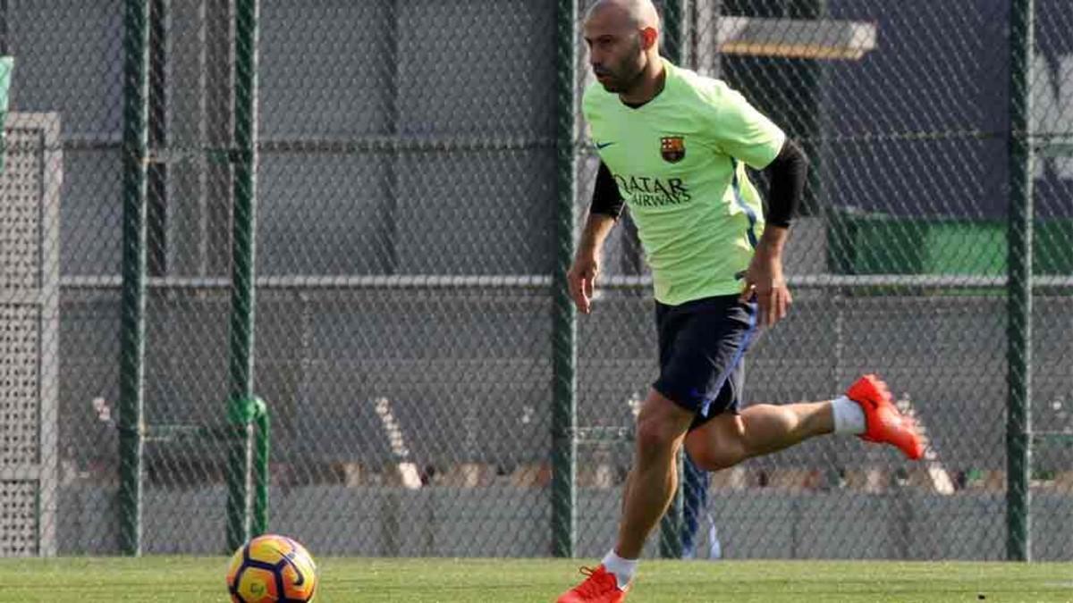 Javier Mascherano pudo entrenarse de nuevo con el grupo