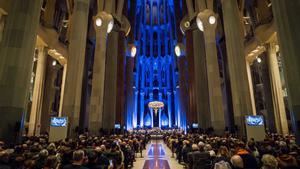 Concierto de Navidad de la Sagrada Familia, a cargo de la Orquesta Sinfònica del Vallès y del Orfeó Català, bajo la dirección de Salvador Brotons. Interpretarán una selección de las obras más representativas del repertorio tradicional.