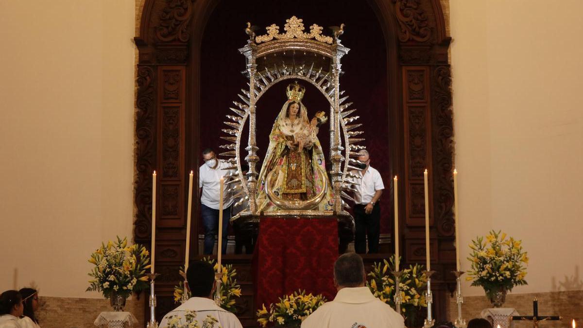 Bajada Virgen del Carmen de su camarín con motivo de las Fiestas del Carmen de 2022