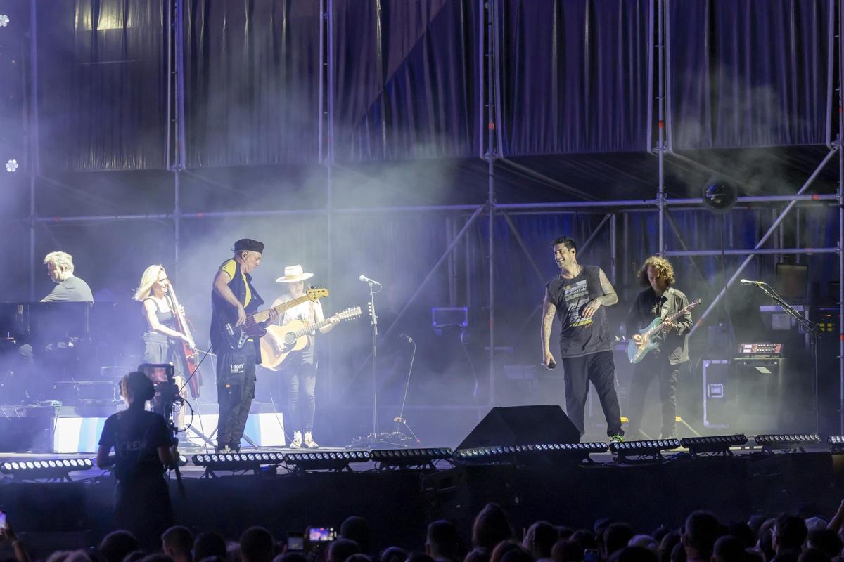 Más de 8.500 personas disfrutan del concierto de Melendi en Brilla Torrevieja