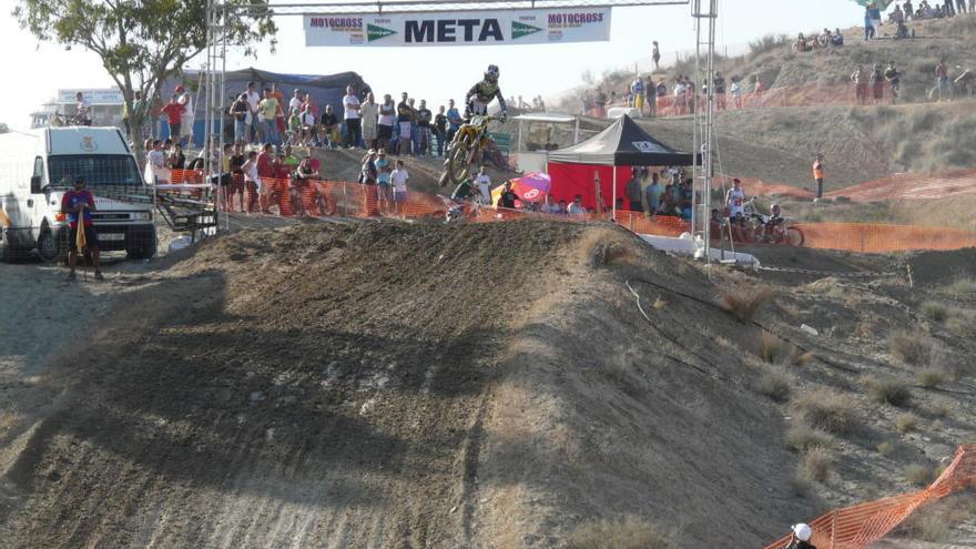 Más de 15.000 personas asisten cada año a la competición de motocross de Molina