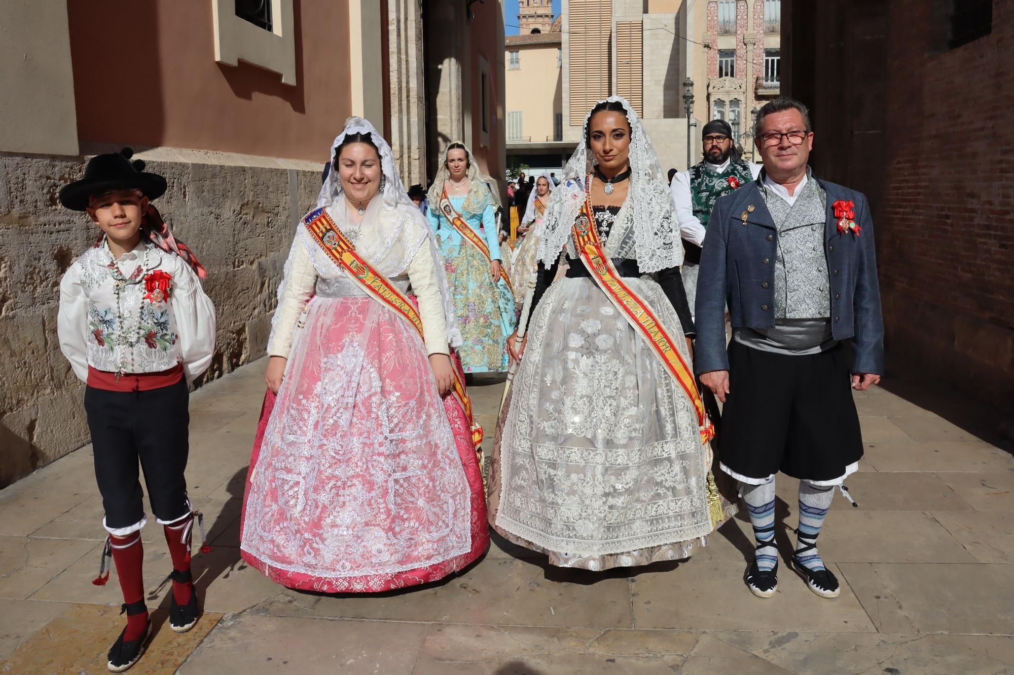 Las comisiones de falla en la Procesión de la Virgen (4/5)