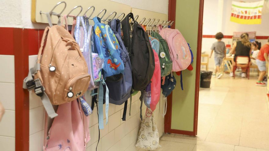 Cómo ahorrar en la vuelta al cole en la Comunidad Valenciana: el truco de la OCU