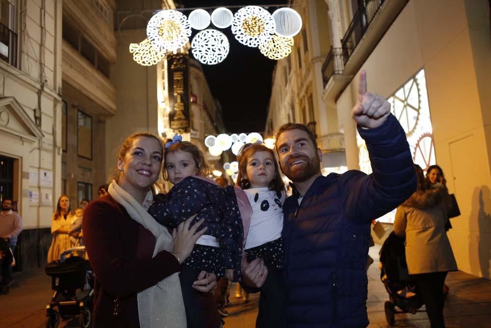 La luz de la navidad ya ilumina el centro