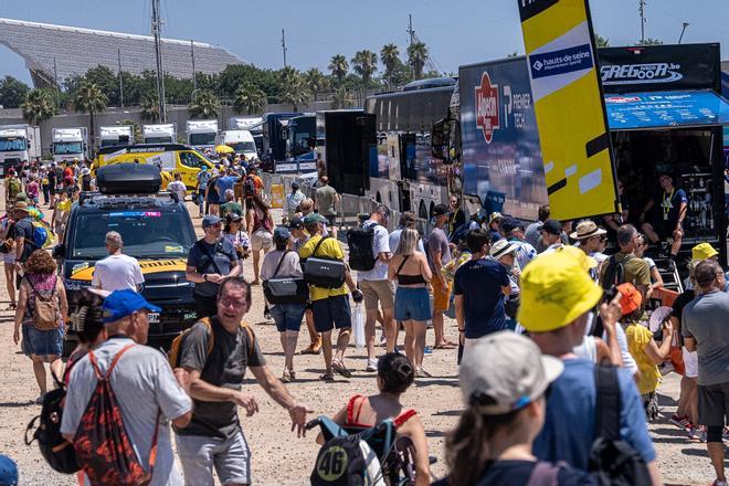 FOTOGALERÍA | Barcelona espera el inicio del Tour de Francia