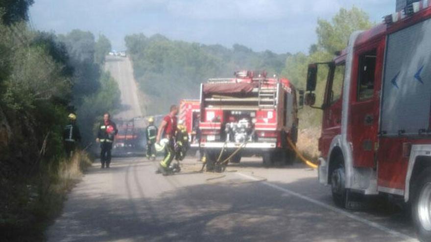 Bus bei Cala Murada ausgebrannt