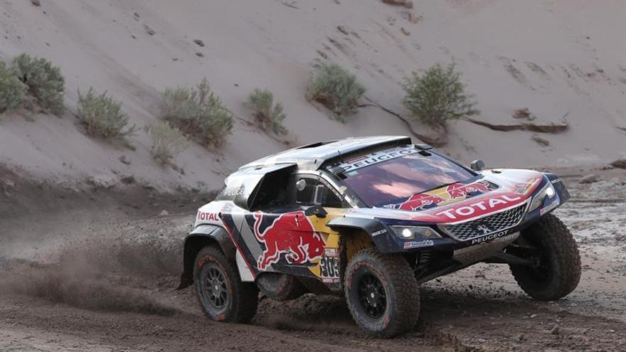 Carlos Sainz, más cerca de su segundo Dakar