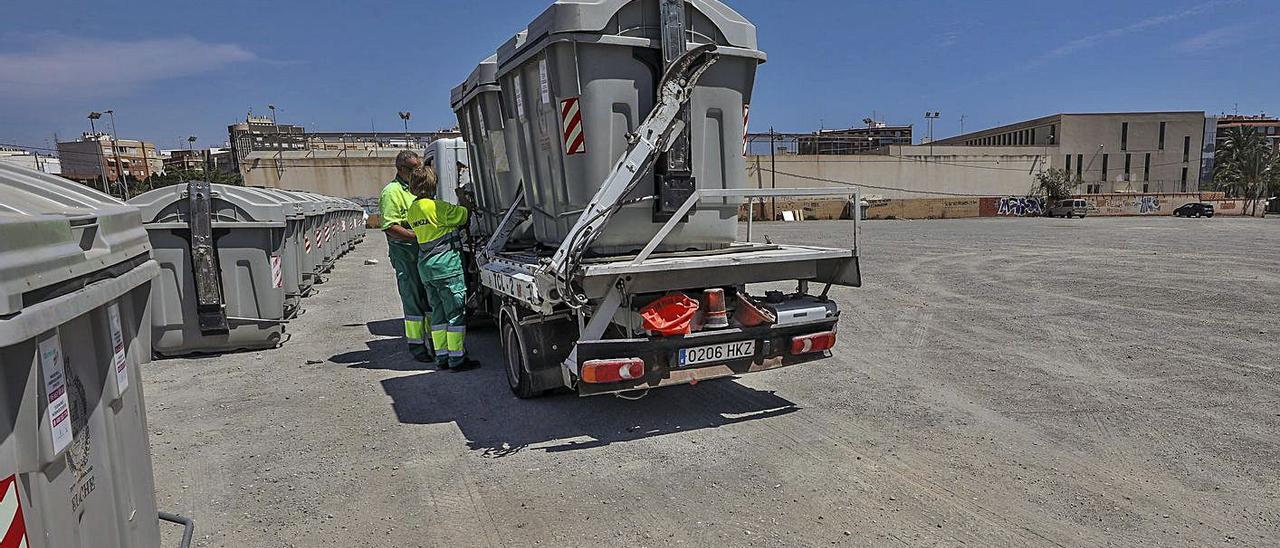 Elche elimina el depósito de contenedores y dignifica el Cementerio Viejo  con un jardín y parking - Información